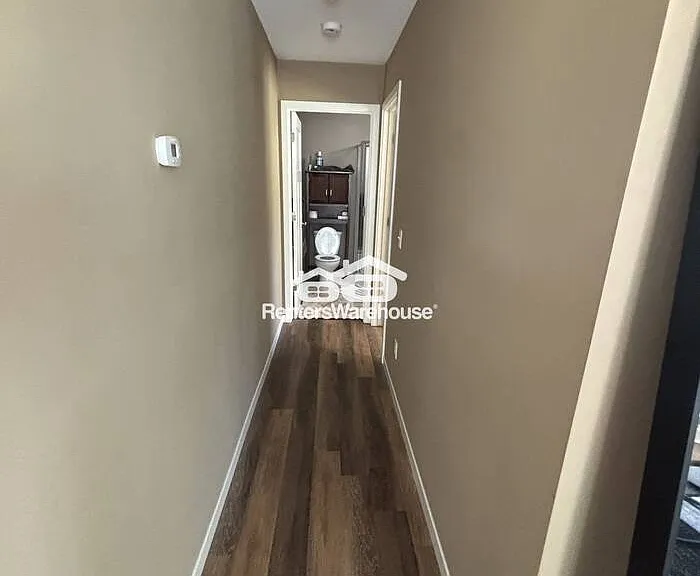 1305 Flag Ave N #2 — Photo 10