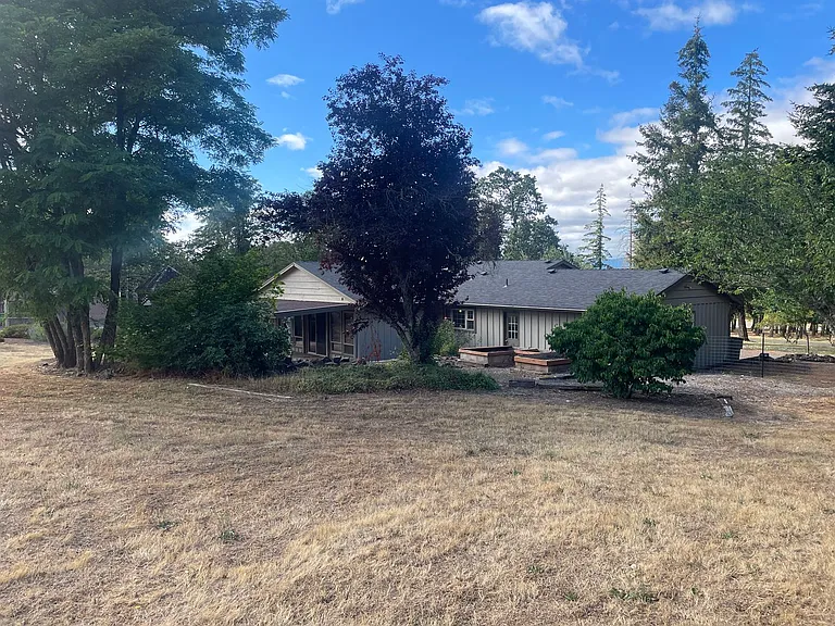 18040 Highway 22 — Photo 20