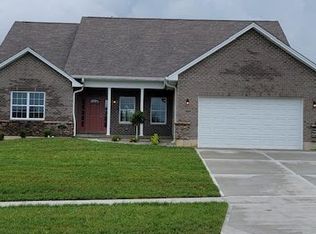 1922 Cathedral Ln, Hamilton, OH 45013