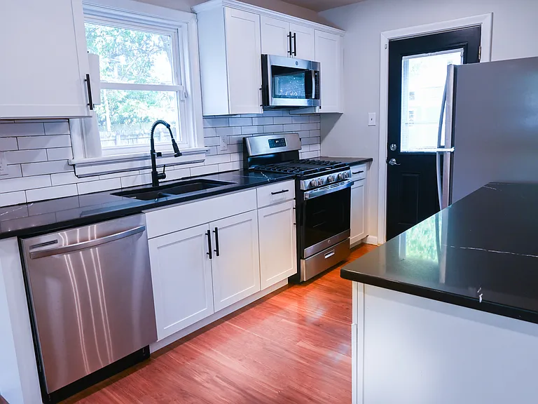 1001 Willow Lawn Dr — Photo 4