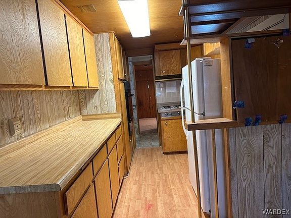 5th image of 734 Swan Drive
