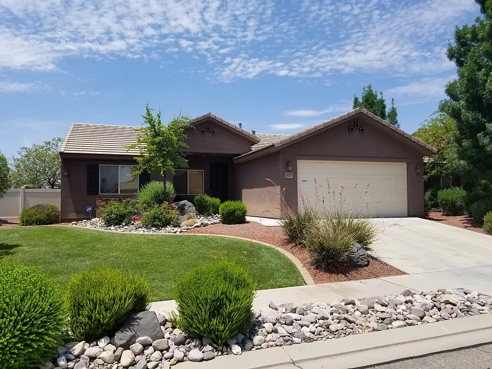 1429 N 2200 W