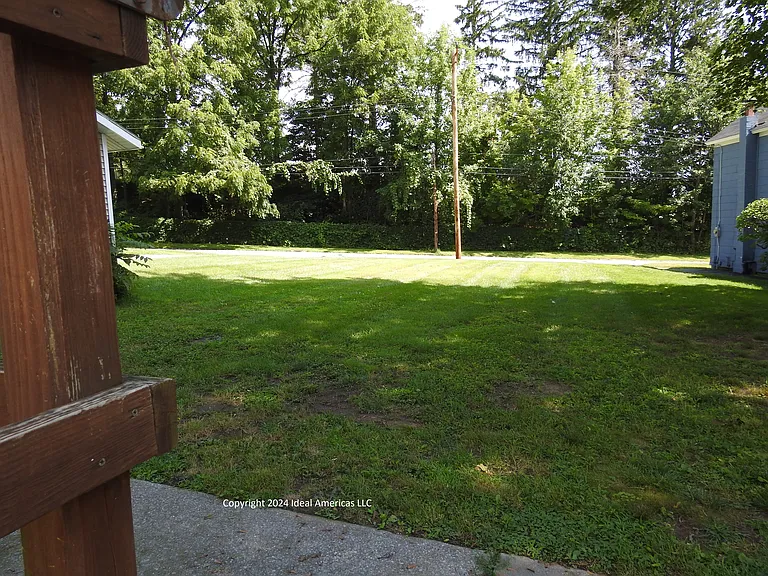 18 Pine St — Photo 15
