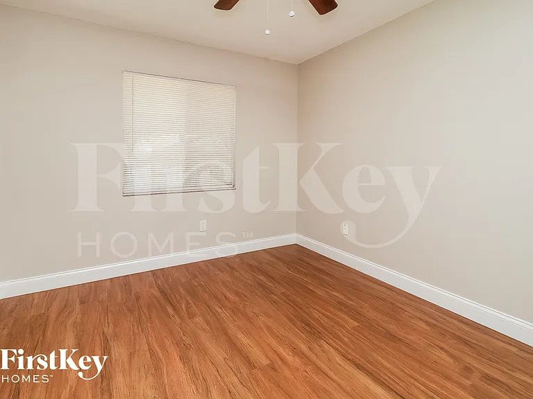 1013 Taproot Dr — Photo 12