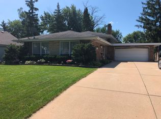 317 E 3rd St, Lockport, IL 60441