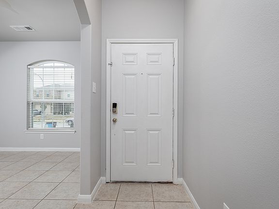 4th image of 6233 Obsidian Creek Dr