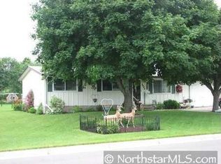 1926 16th St E, Glencoe, MN 55336