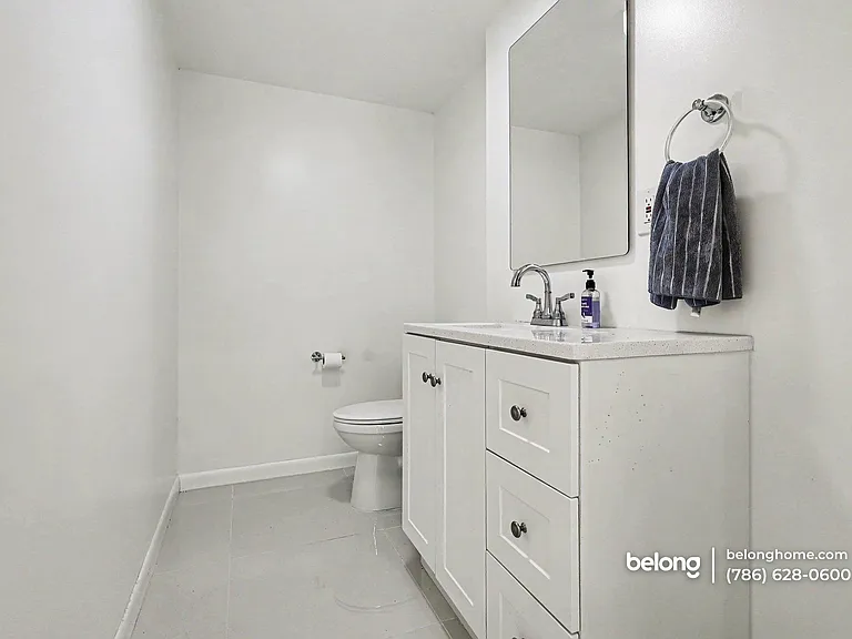 6235 4th St #B — Photo 19