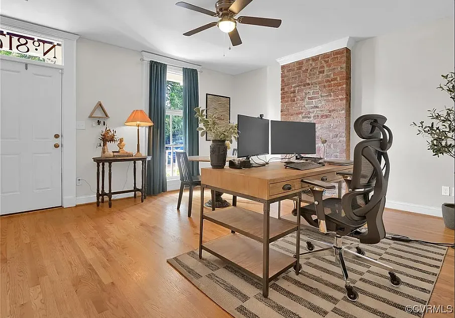 Front room - 817 N 26th St