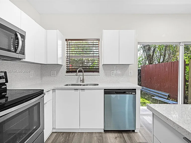 1681 SE 30th St #1681 — Photo 27