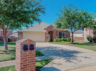 5524 Grenada Dr, Fort Worth, TX 76119