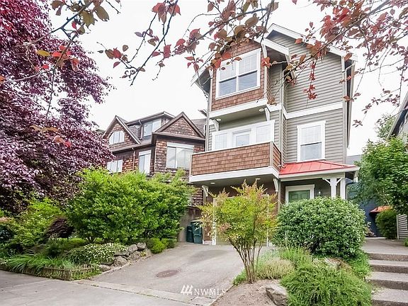 2nd image of 922 17th Ave
