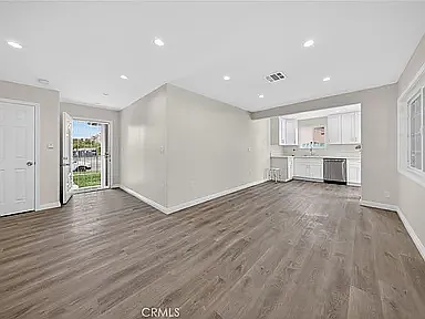 14831 Nordhoff St — Photo 6