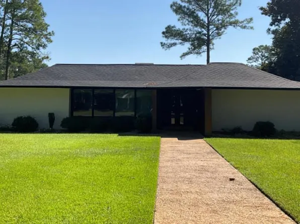 2417 Emory Dr, Tifton, GA 31794