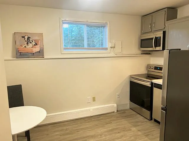 2 bed, 800 sqft, $1,635 — Photo 3