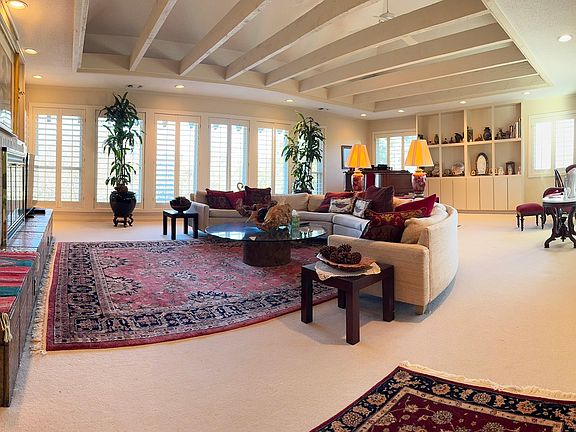 5th image of 200 Balboa Ct
