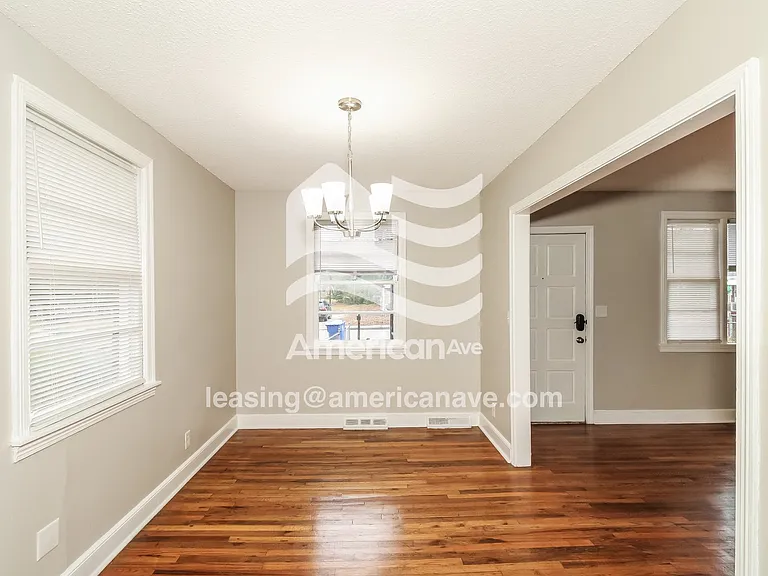 1358953_005_wm_-_dining_room_13459100.jpg