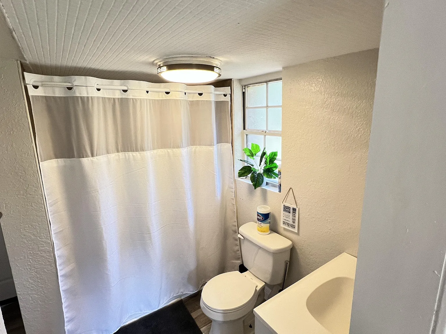 4 bed, 4.0 bath, 3000 sqft, $866 — Photo 2