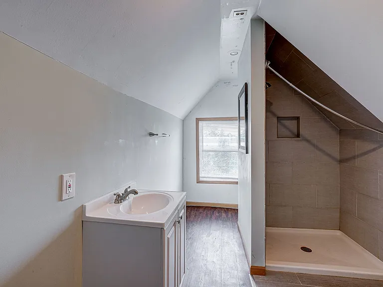 3324 Colfax Ave S #2 — Photo 11