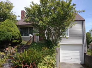 7714 18th Ave NW, Seattle, WA 98117