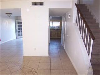 2nd image of 911 E Lodge Dr