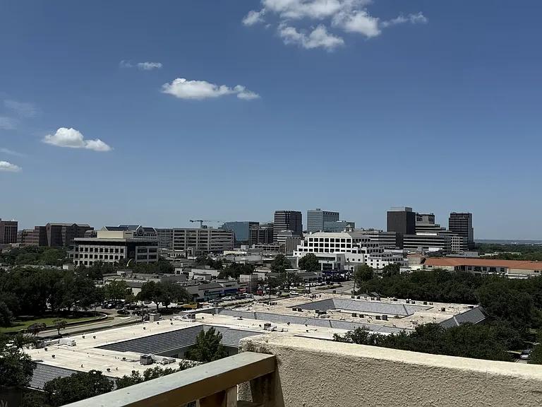 6211 W Northwest Hwy #G809 — Photo 8