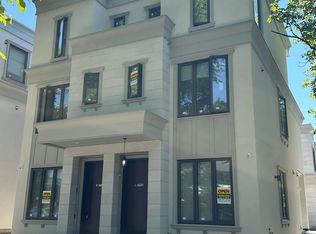 1592 Nanton Ave #1, Vancouver, BC V6J2X2