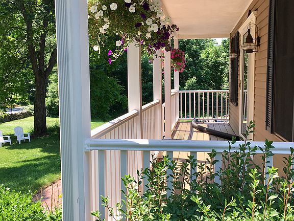 New England front porch