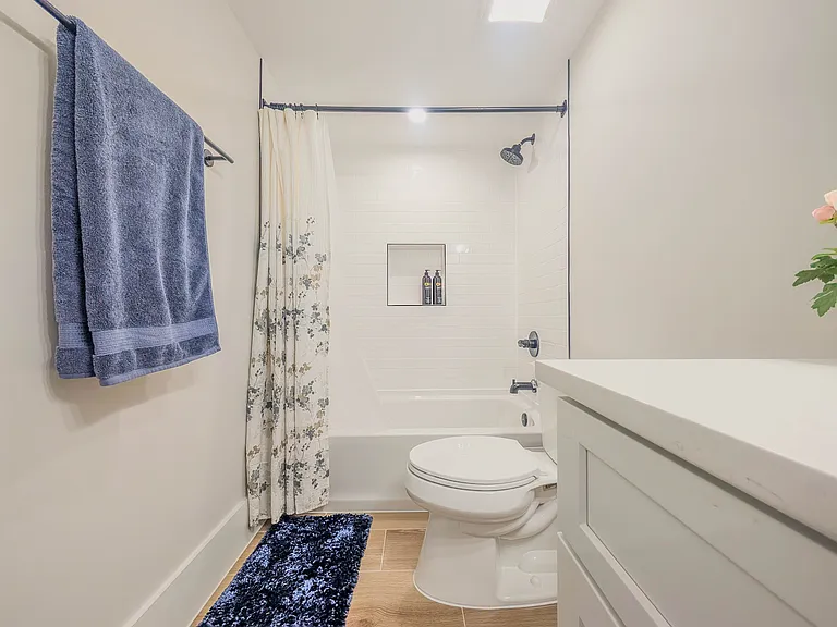 4214 14th St NW #2 — Photo 17