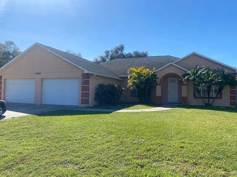 2290 Emperor Dr — Photo 1