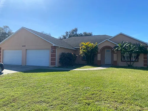 2290 Emperor Dr Photo 1