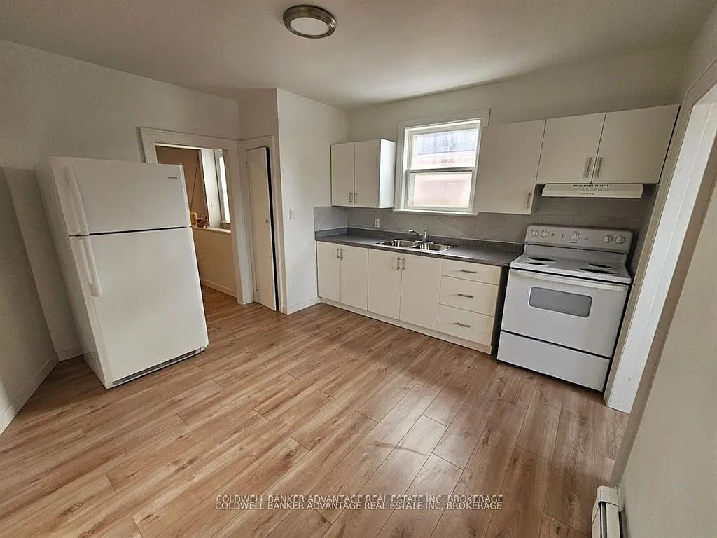 2 bed, $1,400 — Photo 4
