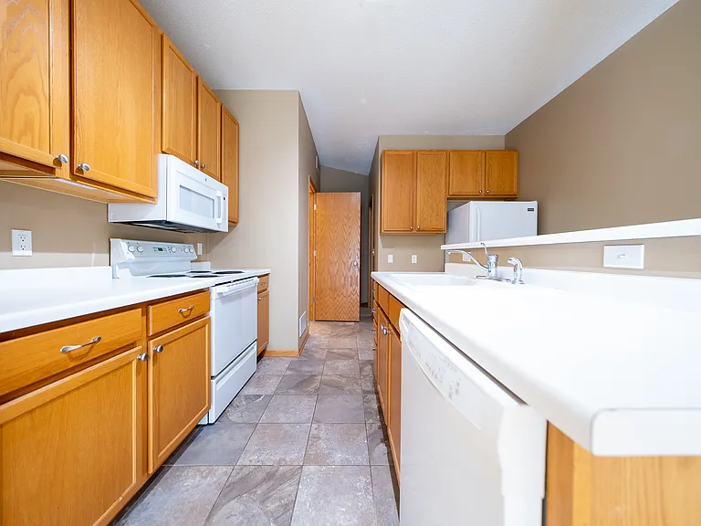 2750 Mallard Dr — Photo 6