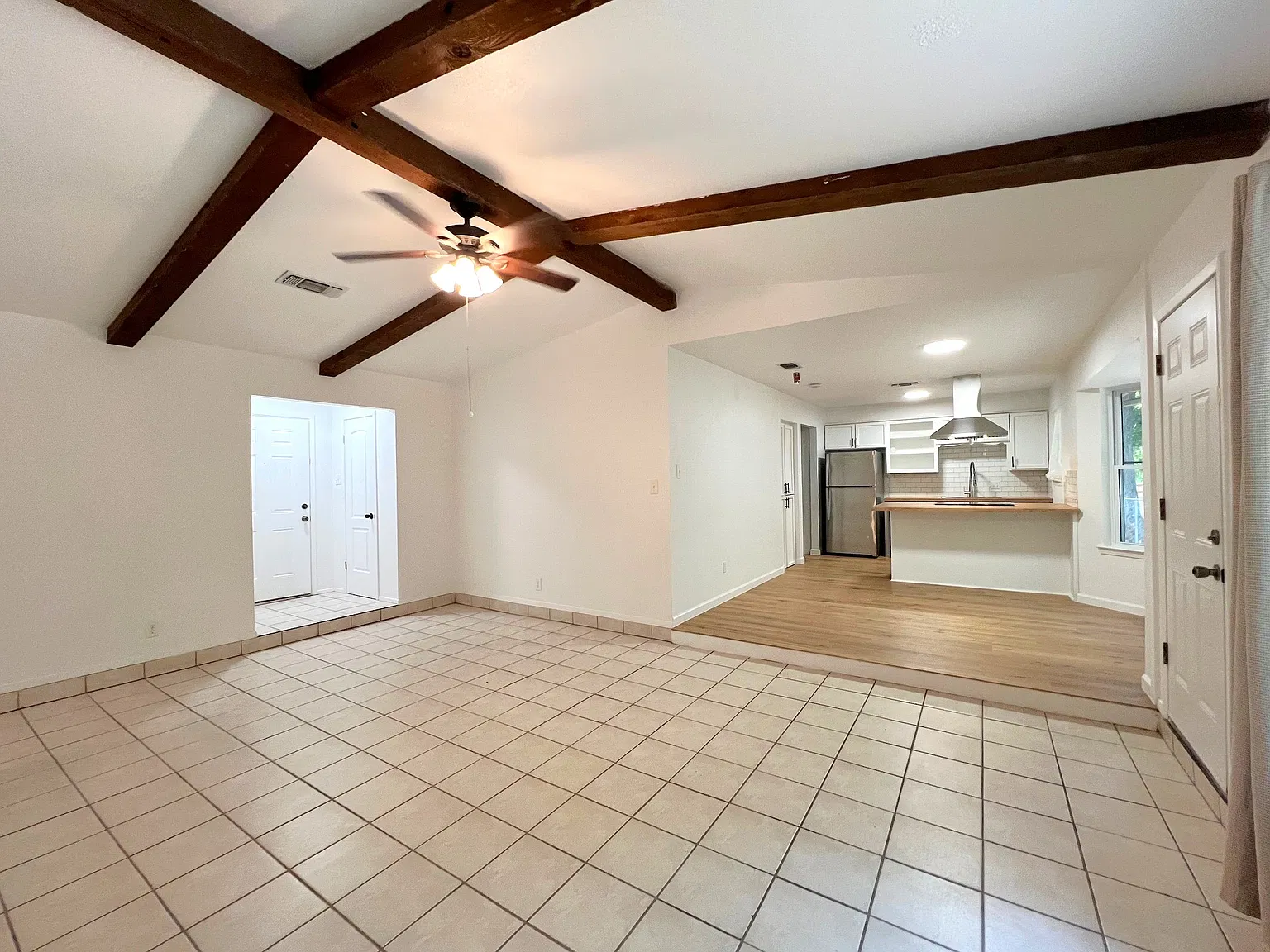 3 bed, 1759 sqft, $1,900 — Photo 4