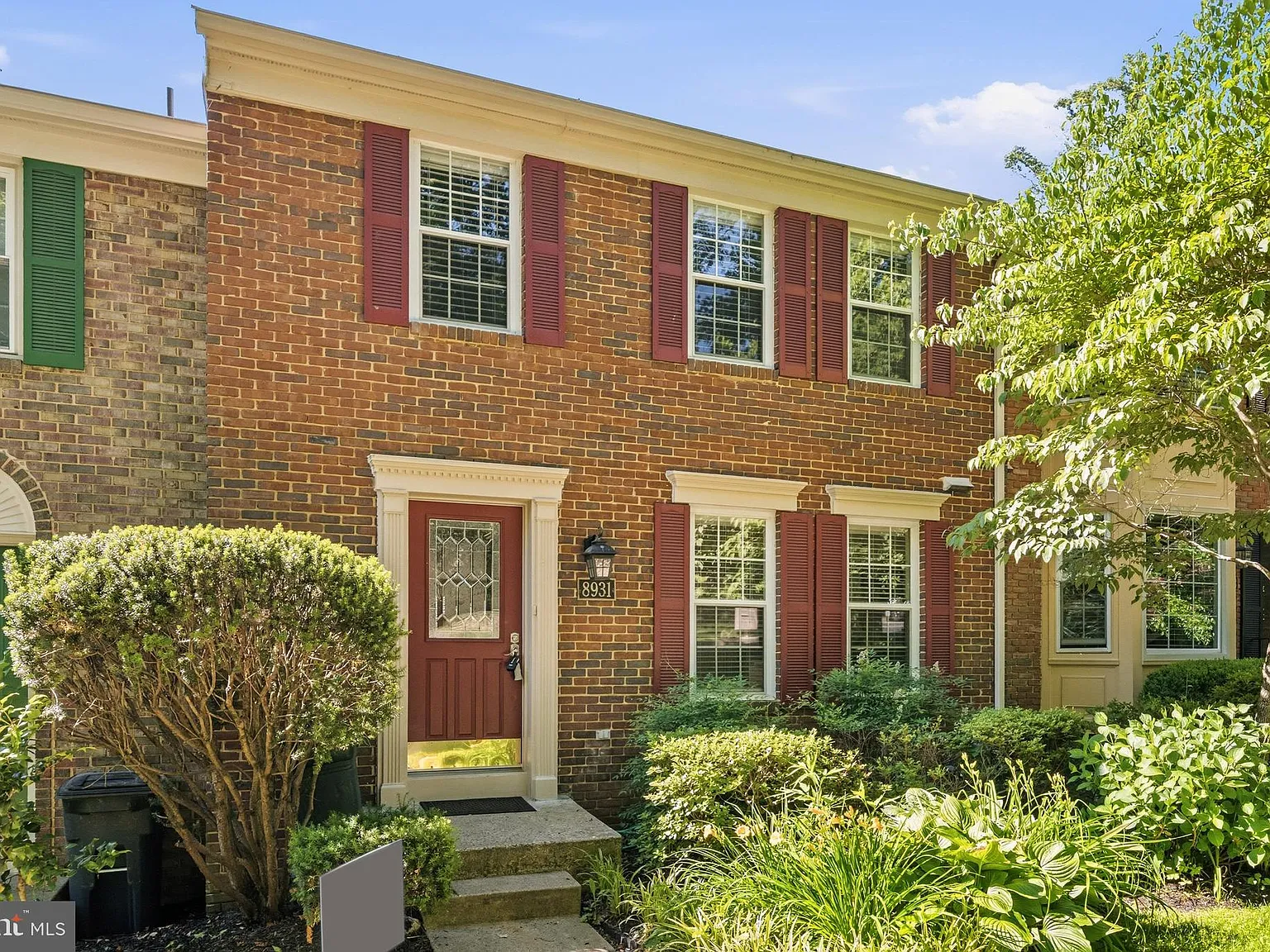3 bed, 4.0 bath, 1584 sqft, $3,500 — Photo 3
