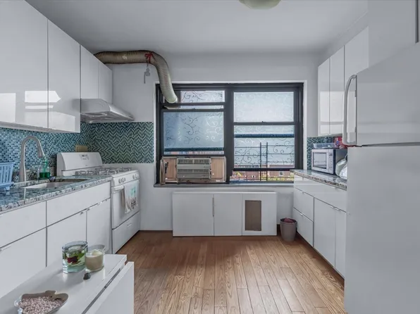 99-05 63rd Drive image 8 of 12