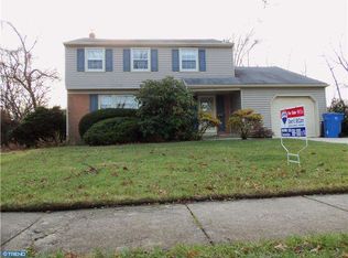 11 Lantern Ln, Cherry Hill, NJ 08002