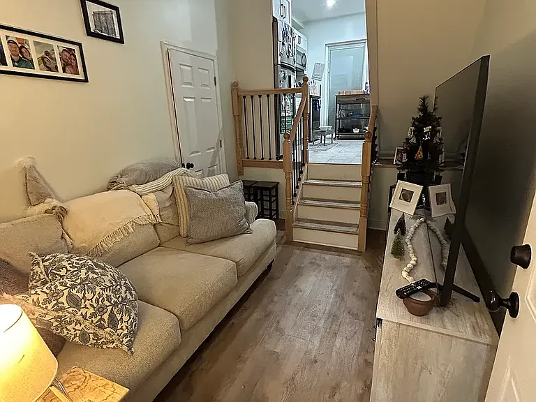 428 Pierce St — Photo 2