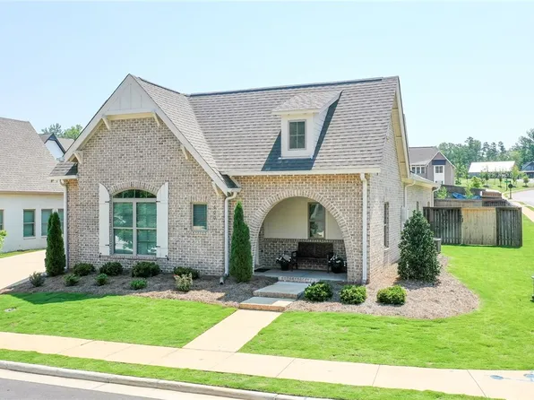 1600 Jemison Pl, Auburn, AL 36830