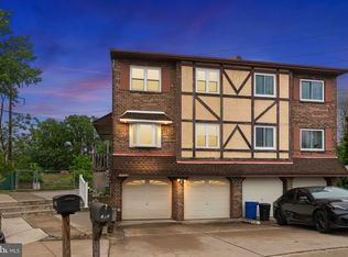 15183 Beverly Dr, Philadelphia, PA 19116