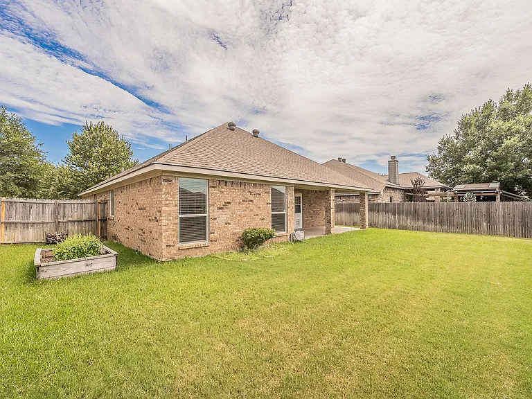153 Overland Trl — Photo 35