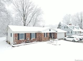 4084 Manner Dr, Flint, MI 48506