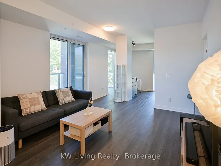 185 Alberta Ave #303 — Photo 14