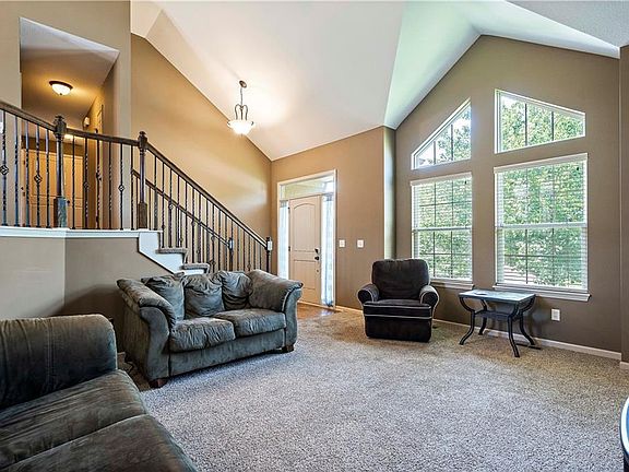 5th image of 9631 N Adrian Pl