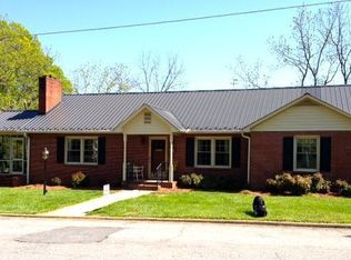 425 W Main St, Elkin, NC 28621