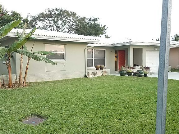 2nd image of 5616 NW 49th Ave