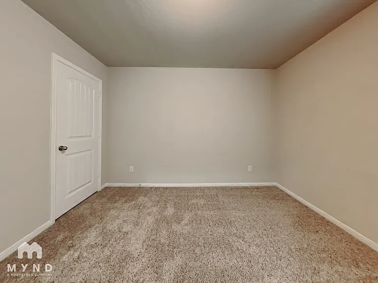 8111 Carillon Way — Photo 12