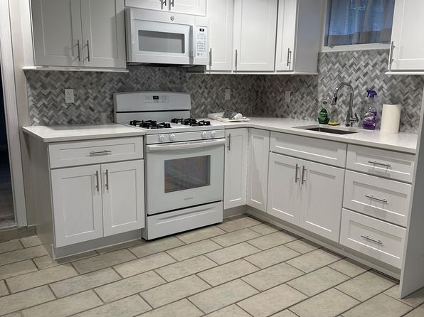 123 Underhill Ave Floor 1