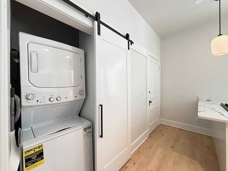 1111 W Roscoe St #2C — Photo 20