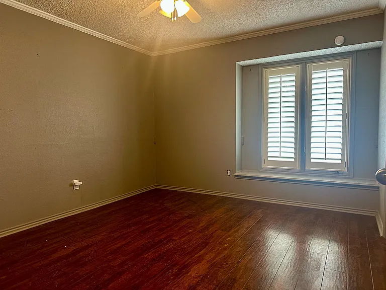 5812 Cornell St — Photo 16